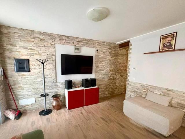Appartamento in affitto a Borgo storico Taramelli, Selvino