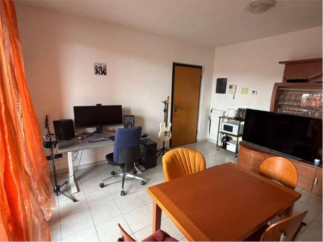 Appartamento in affitto a Castelletto, Senago