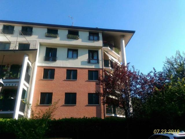 Appartamento in affitto a Castelletto, Senago