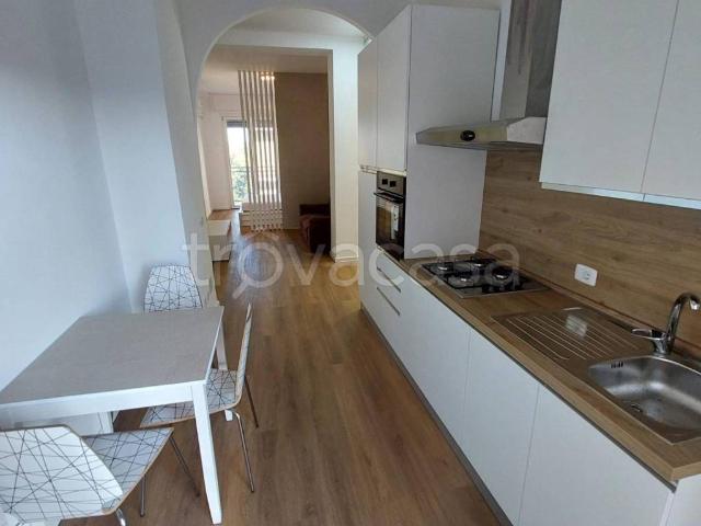 Appartamento in affitto a Castelletto, Senago