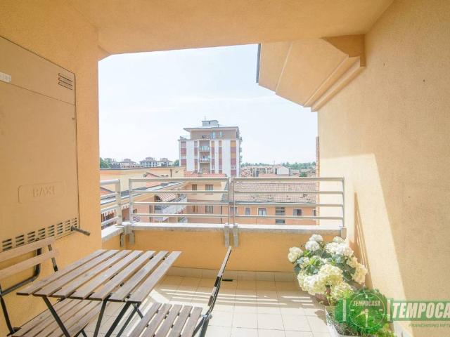 Appartamento in affitto a Castelletto, Senago