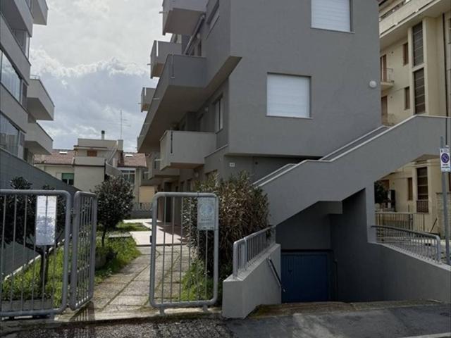 Appartamento in affitto a Cesano, Senigallia