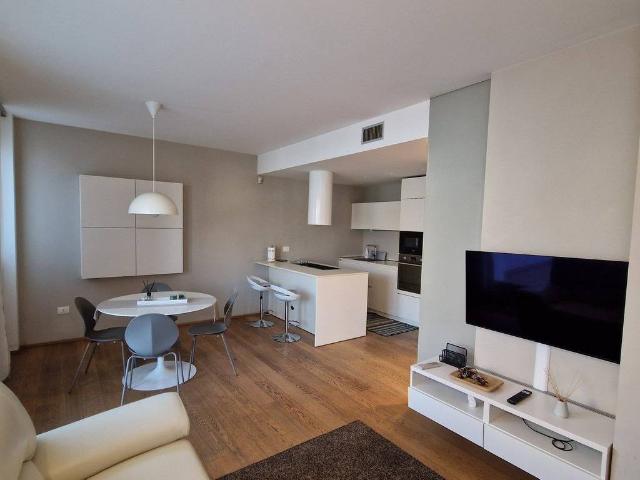 Appartamento in affitto a Rione Porto, Marche