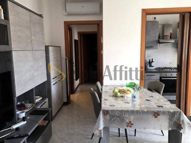 Appartamento in affitto a Ciarnin, Senigallia