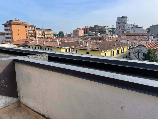 Appartamento in affitto a San Rocco, Seregno