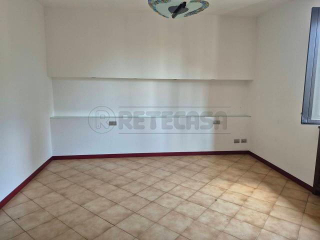 Appartamento in affitto a Paderno, Seriate