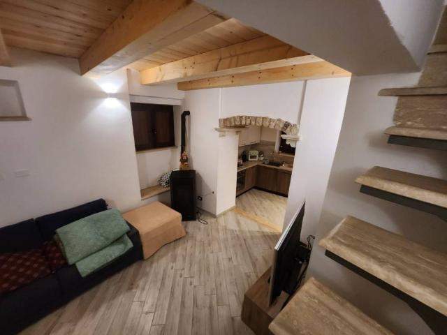 Appartamento in affitto a Sermoneta, Latina