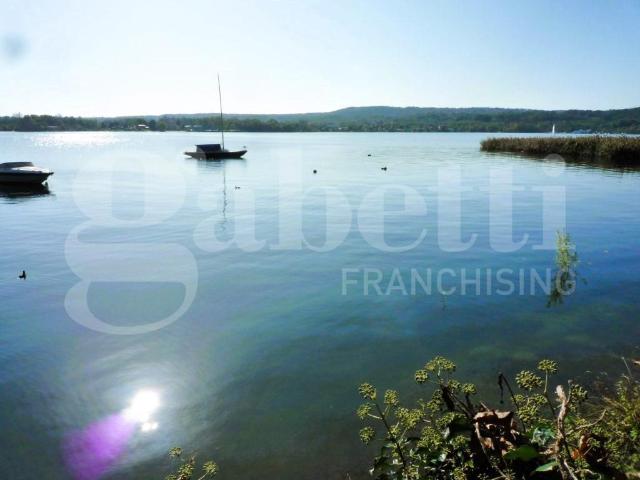 Appartamento in affitto a Sesto Calende, Lombardia