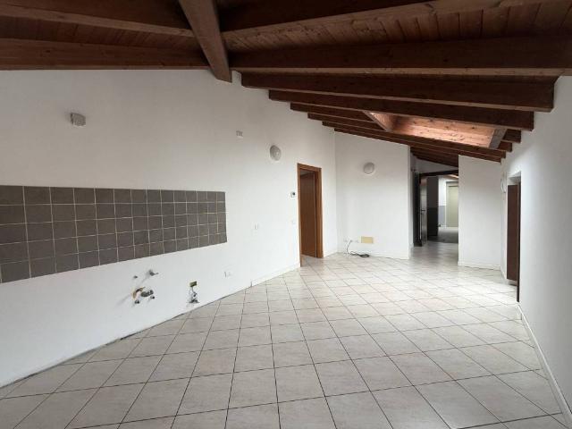 Appartamento in affitto a Mulini, Sesto Calende