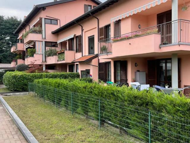 Appartamento in affitto a Oneda, Sesto Calende