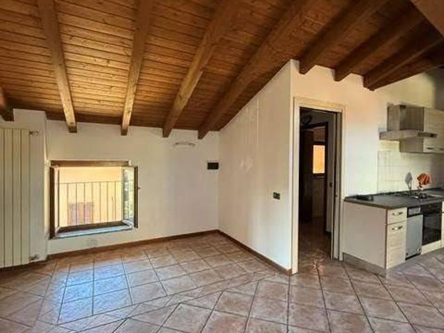 Appartamento in affitto a Abbazia, Sesto Calende
