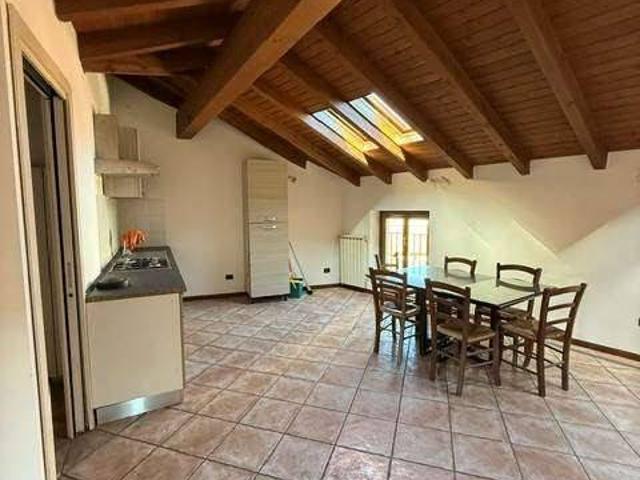 Appartamento in affitto a Abbazia, Sesto Calende