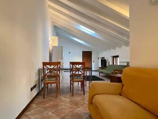 Appartamento in affitto a Abbazia, Sesto Calende