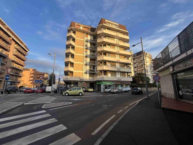Appartamento in affitto a Abbazia, Sesto Calende
