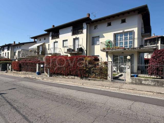 Appartamento in affitto a Oneda, Sesto Calende