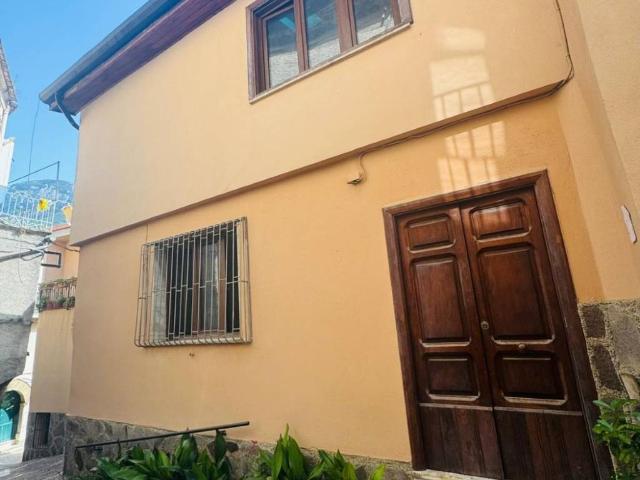Appartamento in affitto a Sicignano Degli Alburni, Campania