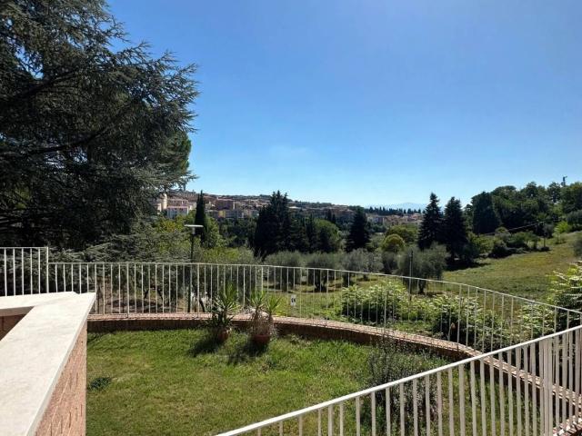 Appartamento in affitto a Siena, Toscana