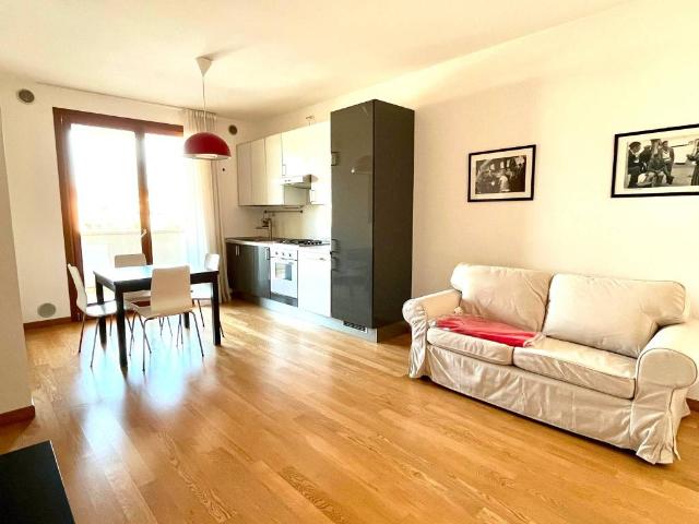 Appartamento in affitto a Lanzago, Silea