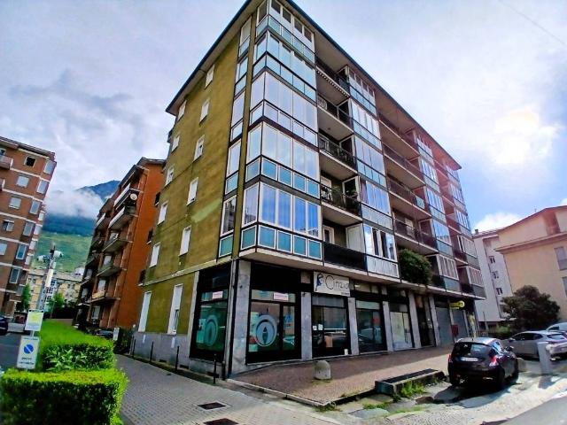 Appartamento in affitto a Sondrio, Lombardia