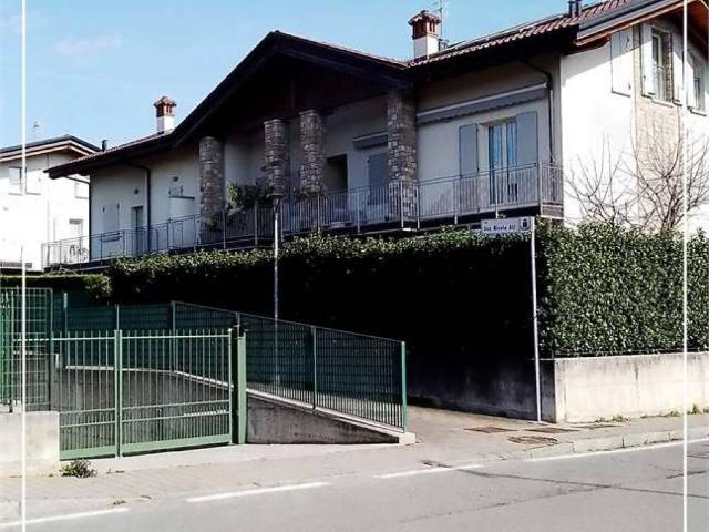 Appartamento in affitto a Azzonica, Sorisole