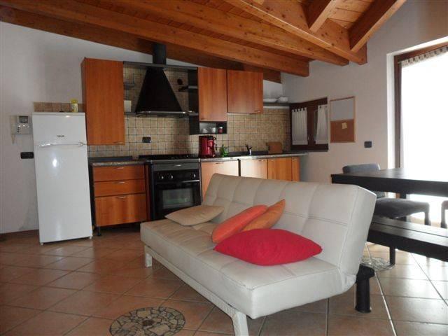Appartamento in affitto a Sovico, Lombardia