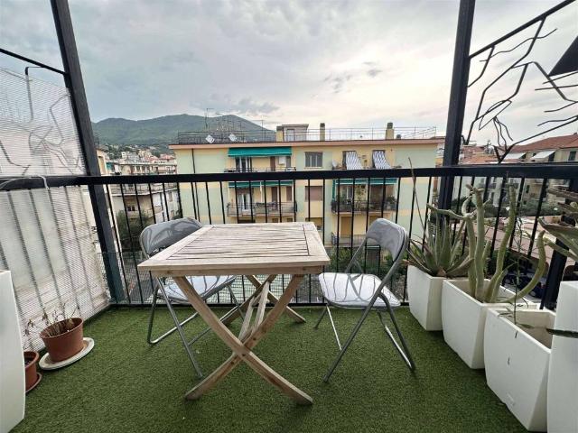 Appartamento in affitto a Spotorno, Liguria