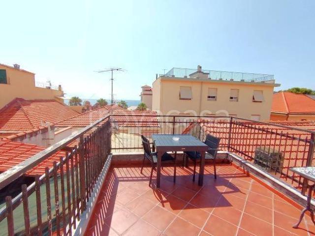 Appartamento in affitto a Spotorno, Liguria