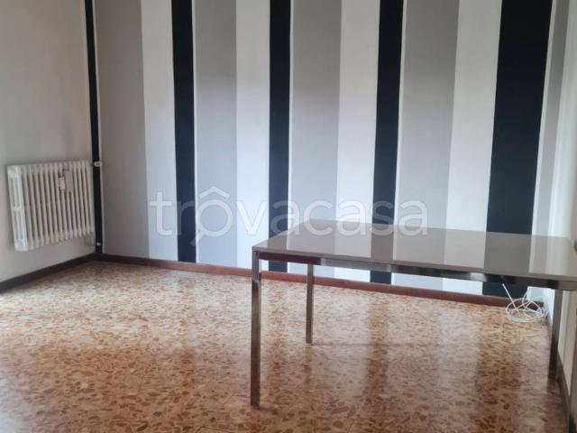 Appartamento in affitto a Stradella, Lombardia