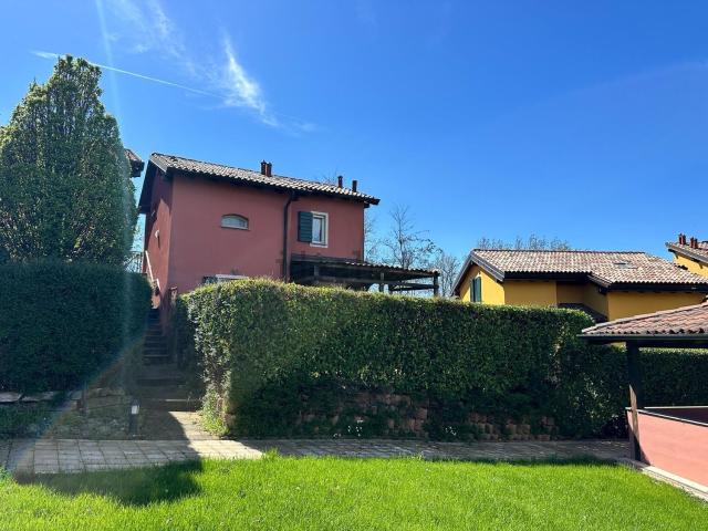 Villa Indipendente in affitto a Piemonte, Alessandria