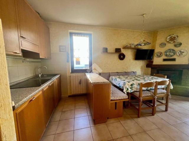 Appartamento in affitto a Comunità montana della valle Camonica, Temù