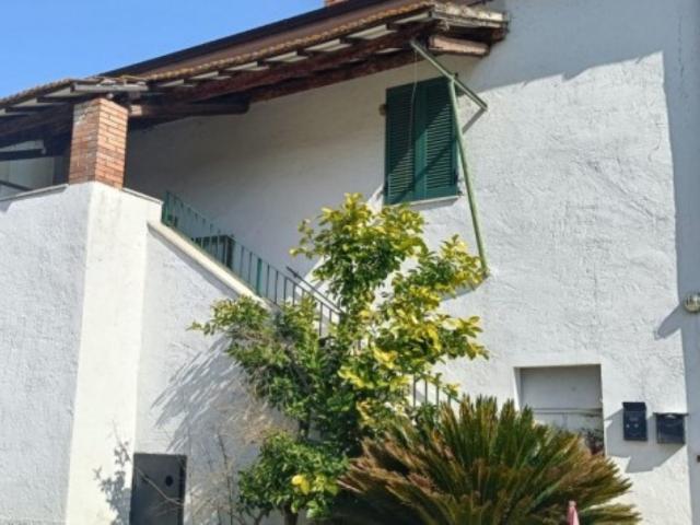Appartamento in affitto a Borgo Rivo, Terni
