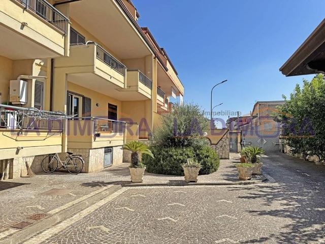 Appartamento in affitto a Teverola, Campania
