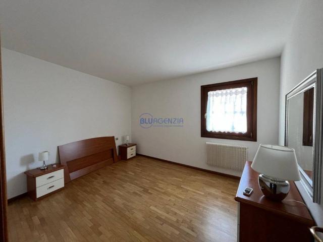 Appartamento in affitto a Centro, Thiene