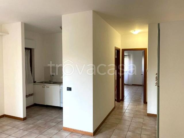 Appartamento in affitto a Campolimpido, Tivoli