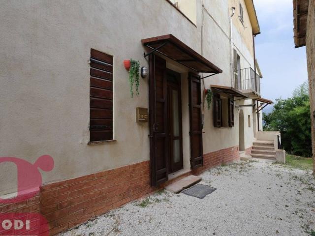 Appartamento in affitto a Izzalini, Umbria