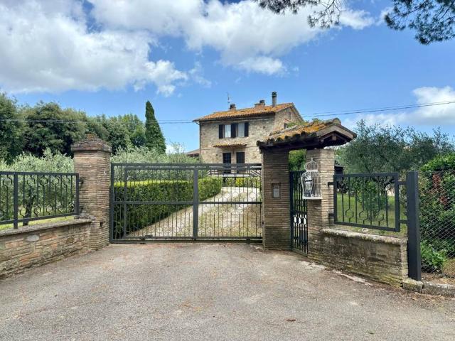 Appartamento in affitto a Izzalini, Umbria