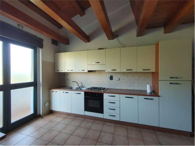 Appartamento in affitto a Izzalini, Umbria