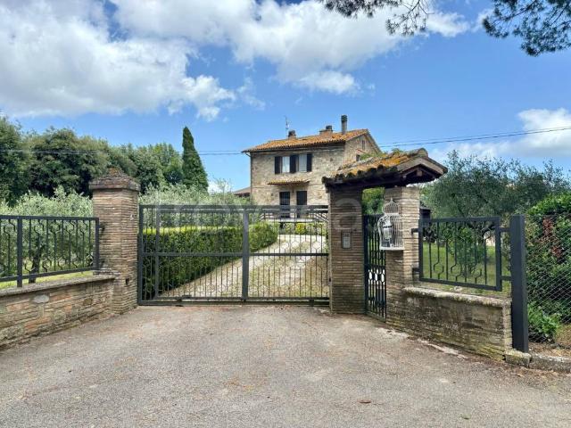 Appartamento in affitto a Izzalini, Umbria