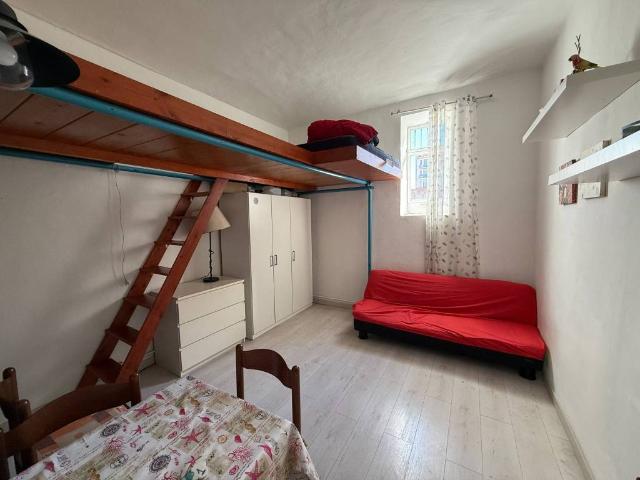 Appartamento in affitto a Circoscrizione 8, Piemonte