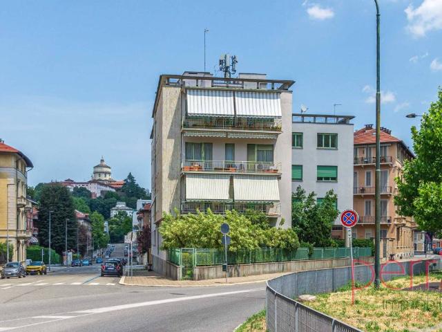 Appartamento in affitto a Circoscrizione 8, Piemonte