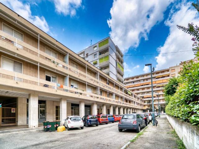Appartamento in affitto a Circoscrizione 4, Piemonte