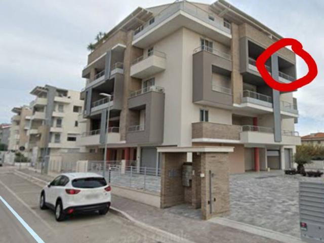 Appartamento in affitto a Unione dei Comuni della Val Vibrata, Tortoreto