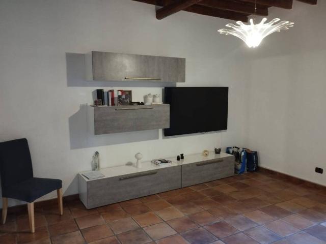 Appartamento in affitto a Trani, Barletta-Andria-Trani