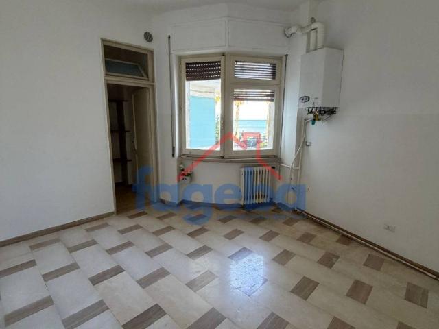 Appartamento in affitto a Trani, Barletta-Andria-Trani