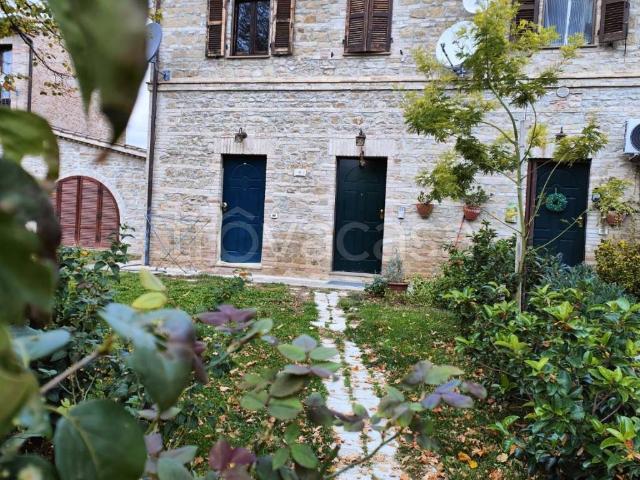 Appartamento in affitto a Sirone, Lombardia