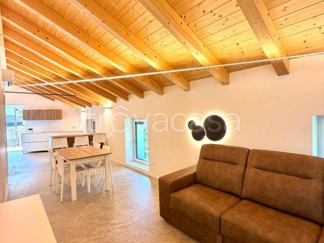 Appartamento in affitto a Territorio Val d'Adige, Trento