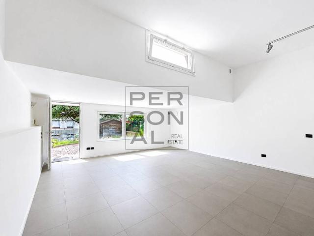 Appartamento in affitto a Territorio Val d'Adige, Trento