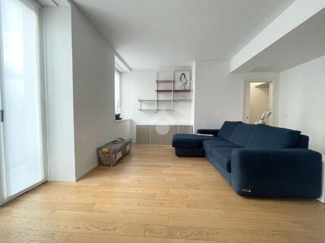 Appartamento in affitto a Territorio Val d'Adige, Trento