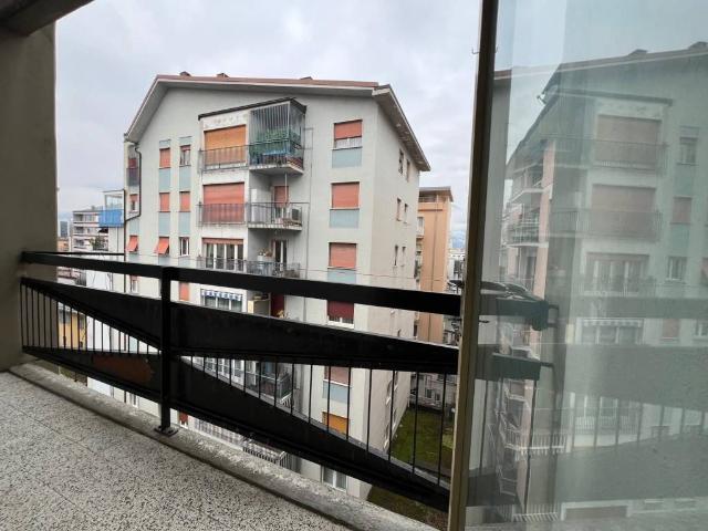 Appartamento in affitto a Territorio Val d'Adige, Trento