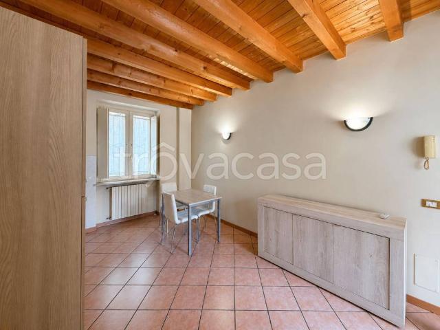 Appartamento in affitto a Trenzano, Lombardia